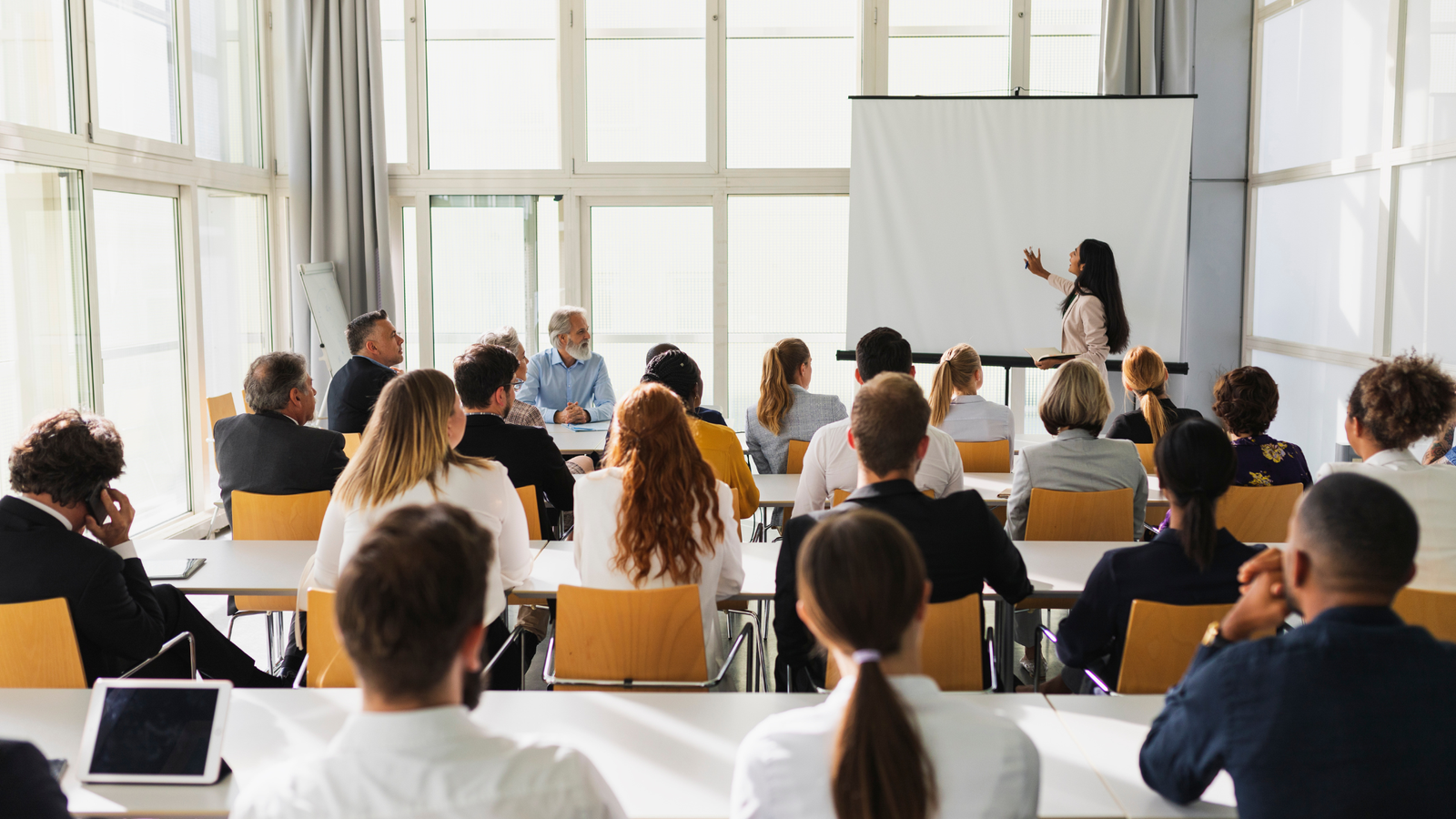 audience engagement, academic presentations, ESL students,effective communication, presentation techniques, public speaking,storytelling, audience connection, confidence in speaking